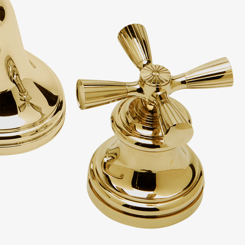 Discover Foro Low Profile Three Hole Deck Mounted Lavatory Faucet